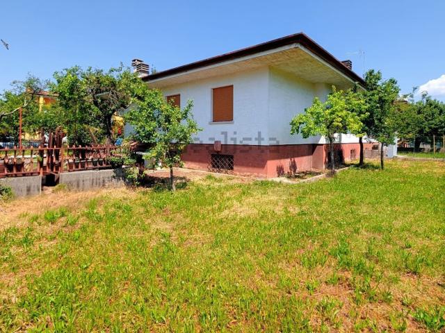 Casa in vendita a Moimacco, Friuli-Venezia Giulia