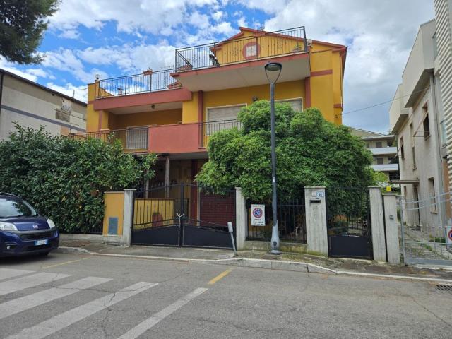 Casa in vendita a Silvi, Abruzzo