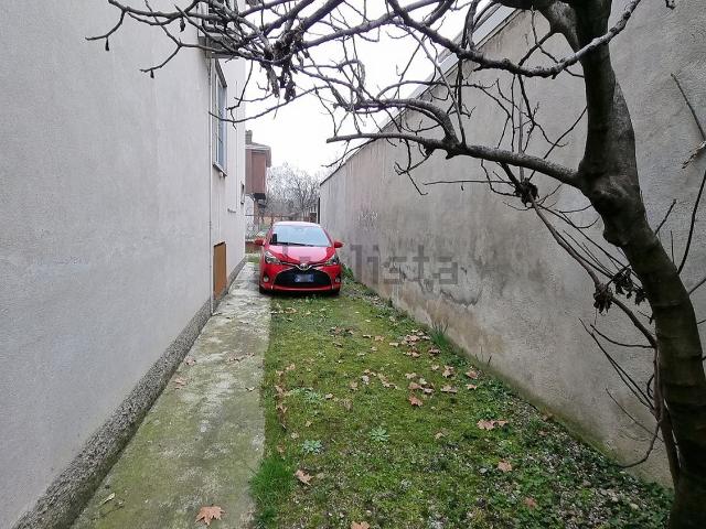 Casa in vendita a Cologno Monzese, Lombardia