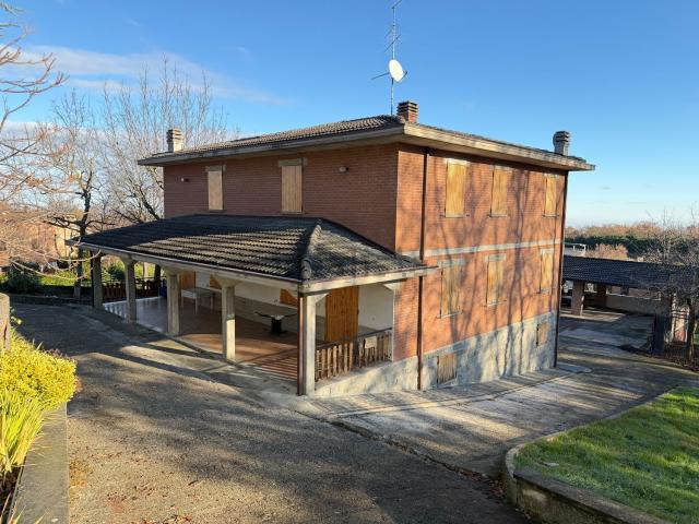 Casa in vendita a Unione dei comuni del Frignano, Serramazzoni