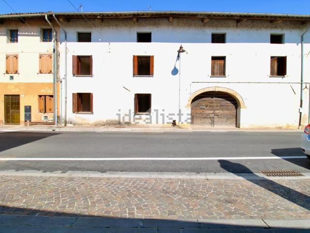 Casa in vendita a Santa Maria La Longa, Friuli-Venezia Giulia