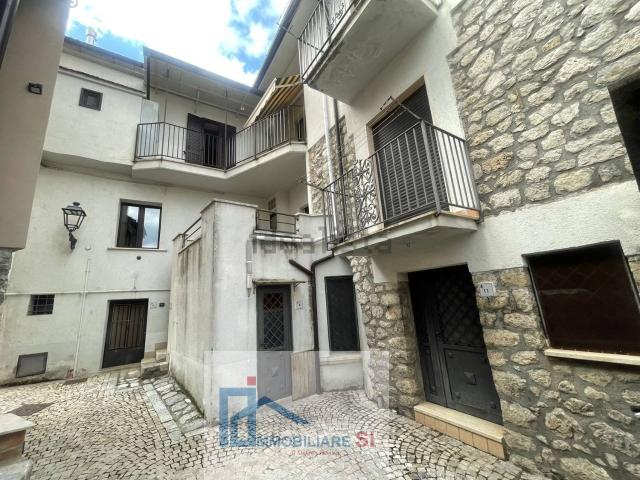 Casa in vendita a Cautano, Campania