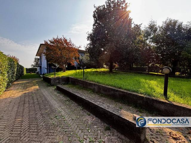 Casa in vendita a Coccaglio, Lombardia