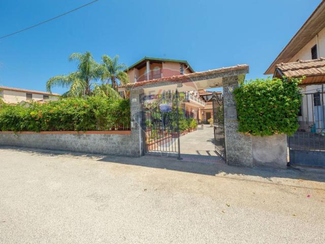 Casa in vendita a Vaccarizzo, Catania