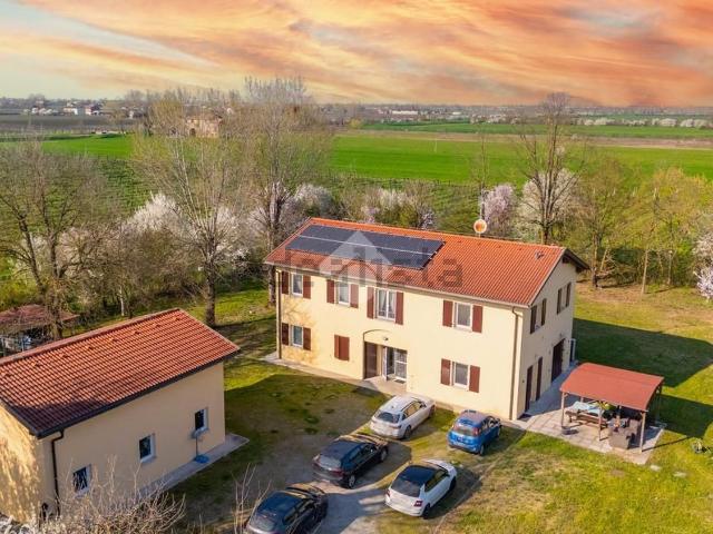 Casa in vendita a Unione delle Terre d'Argine, Carpi