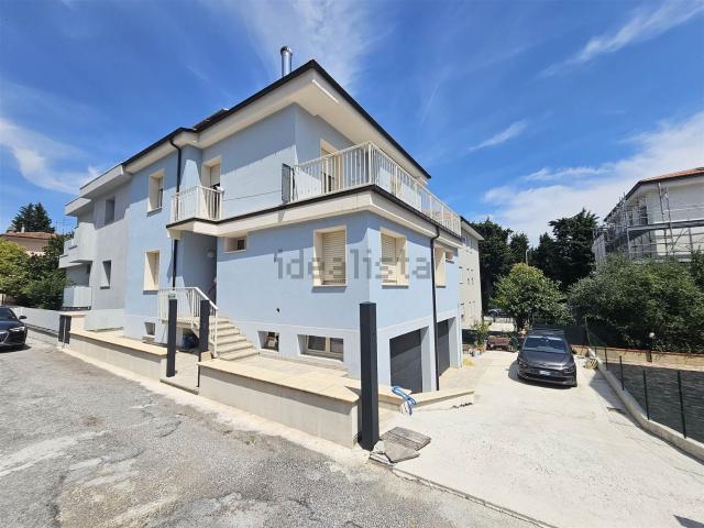 Casa in vendita a Marche, Macerata