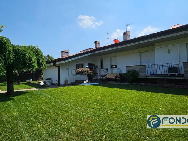Casa in vendita a Coccaglio, Lombardia