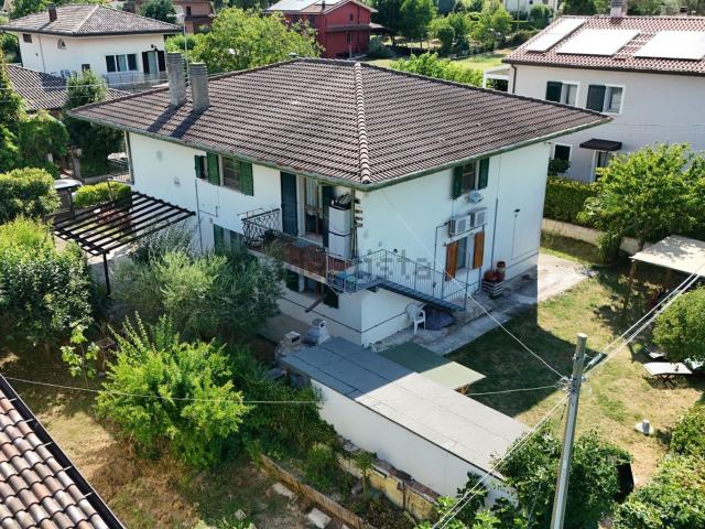 Casa in vendita a Rimini, Reggio Emilia