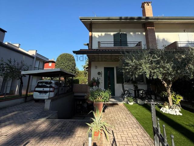 Casa in vendita a Cervia, Reggio Emilia