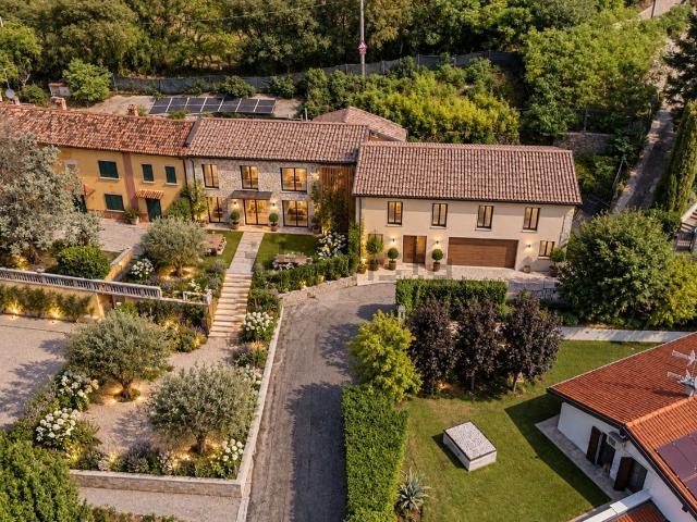 Casa in vendita a Zona Centro, Brescia