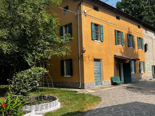 Casa in vendita a Modena, Albareto