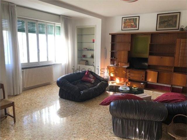 Casa in vendita a Urbino, Pesaro e Urbino