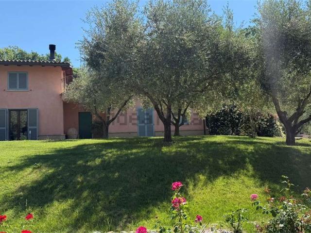 Casa in vendita a Montebello, Cenerente