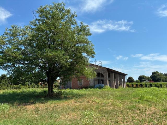 Casa in vendita a Rossano Veneto, Veneto