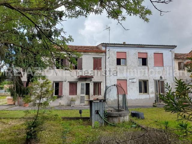 Casa in vendita a Noventa Vicentina, Veneto