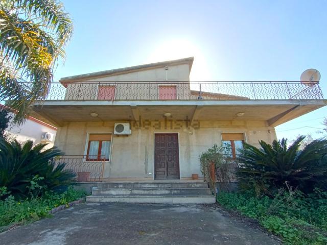Casa in vendita a Vittoria, Sicilia