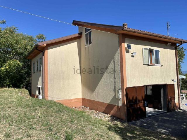 Casa in vendita a Nusco, Campania
