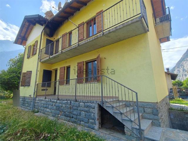 Casa in vendita a Prouve, Arnad
