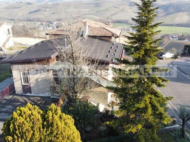 Casa in vendita a Castell'arquato, Reggio Emilia