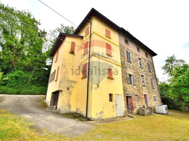 Casa in vendita a Fornovo Di Taro, Reggio Emilia