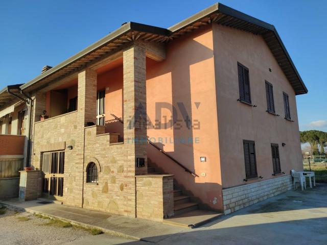 Casa in vendita a San Lorenzo, Bastia Umbra