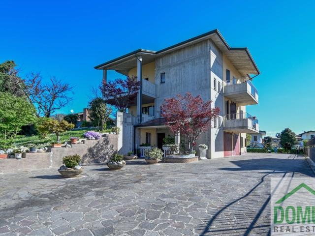Casa in vendita a Fornovo San Giovanni, Lombardia
