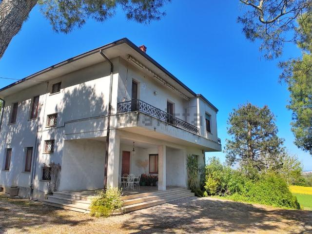 Casa in vendita a Marche, Ancona