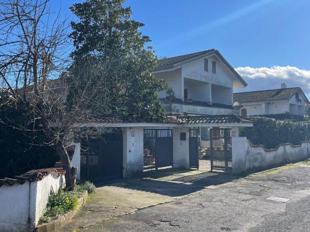 Casa in vendita a Ferentino, Lazio