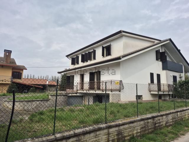 Casa in vendita a Alatri, Lazio