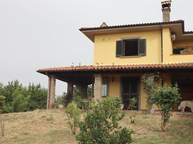 Casa in vendita a Bassano Romano, Lazio