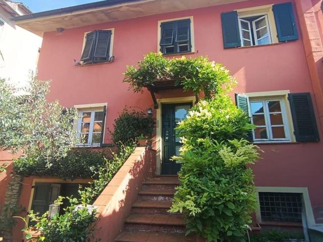 Casa in vendita a Unione dei comuni Media Valle del Serchio, Borgo A Mozzano