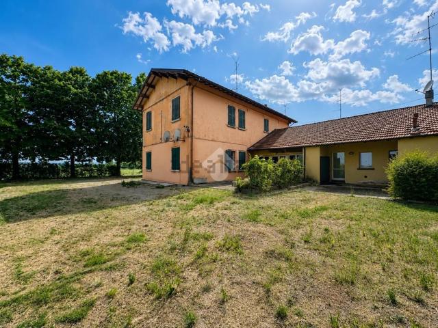 Casa in vendita a Tresinaro - Secchia, Re
