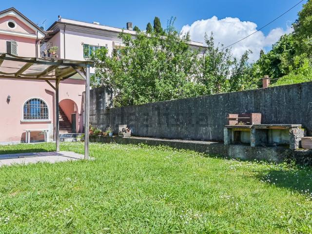 Casa in vendita a Sarzana, Liguria