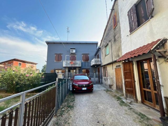 Casa in vendita a Nocetolo, Gattatico