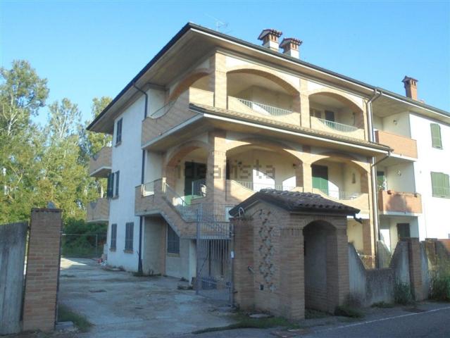 Casa in vendita a Castelvetro Piacentino, Piacenza