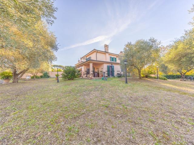 Casa in vendita a Tor San Giovanni, Roma Capitale