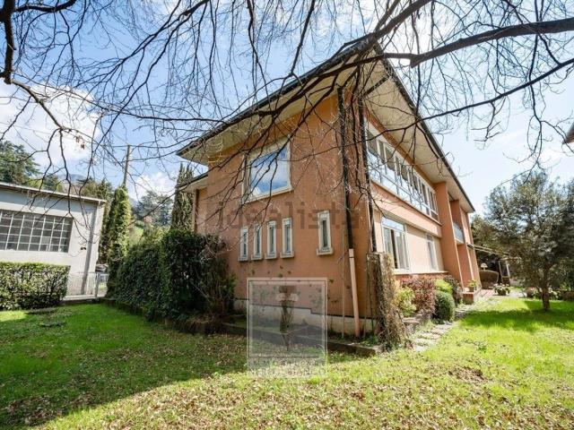 Casa in vendita a Calolziocorte, Lombardia