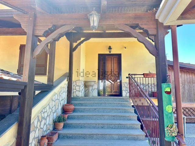 Casa in vendita a Giugliano In Campania, Campania
