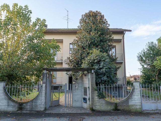 Casa in vendita a Casa Tossa, Voghera