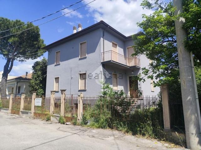 Casa in vendita a Borroni, Foligno