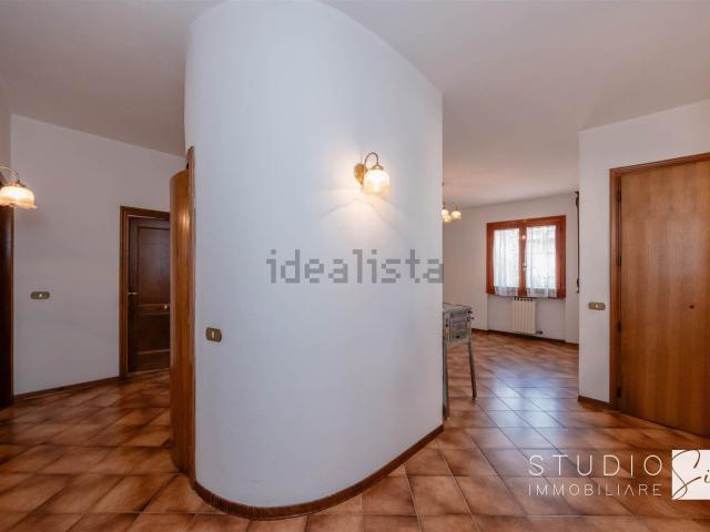 Casa in vendita a Montale Alto, Montale