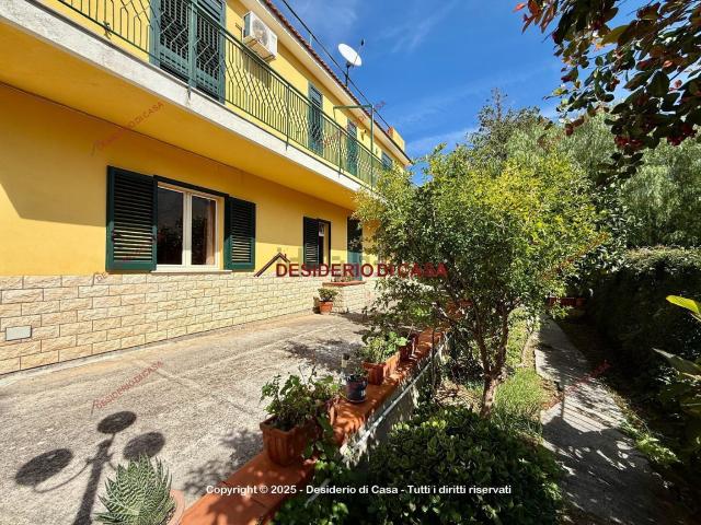 Casa in vendita a Aquino, Monreale