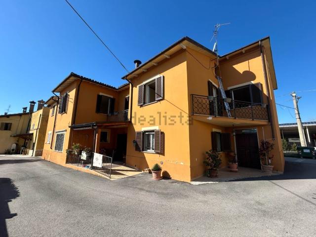 Casa in vendita a Trevi, Umbria