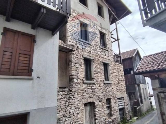 Casa in vendita a Sovramonte, Veneto