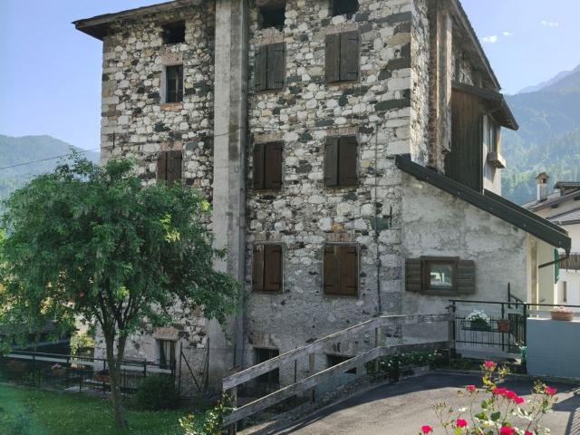 Casa in vendita a La Pief de Agort, Agordo