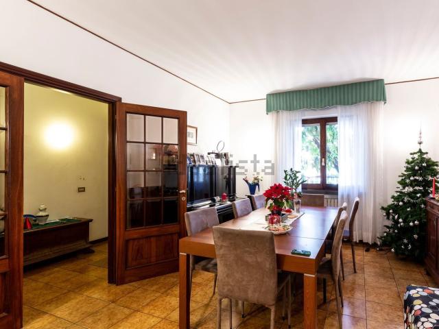 Casa in vendita a Trecastelli, Marche