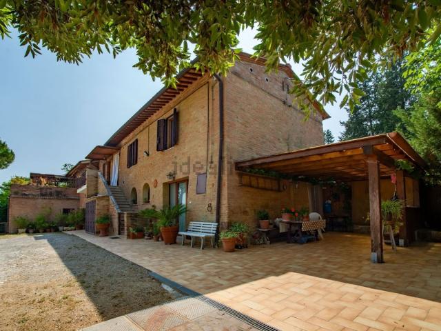 Casa in vendita a Pian delle Fornaci, Siena
