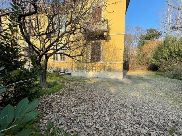 Casa in vendita a Sant'Agostino città-Porta Castello, Re