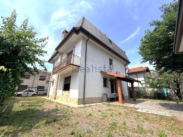 Casa in vendita a San Lorenzo, Parabiago