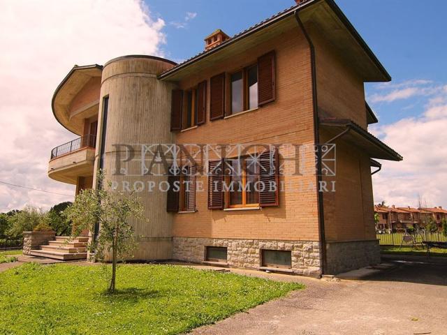Casa in vendita a Asciano, Toscana